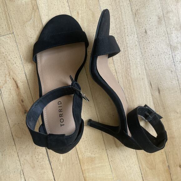 Torrid Black Faux Suede Ankle Strap Stiletto Heel (WW) Women’s‎ Size 7W - Picture 3 of 9